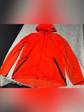 Nike Men’s Bright Orange Hooded running Jacket lightweight size L